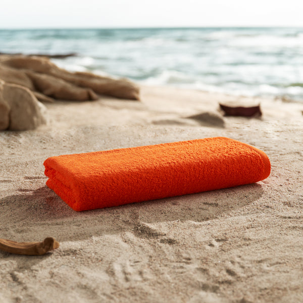 Hotel Splash Solid Pool Towel