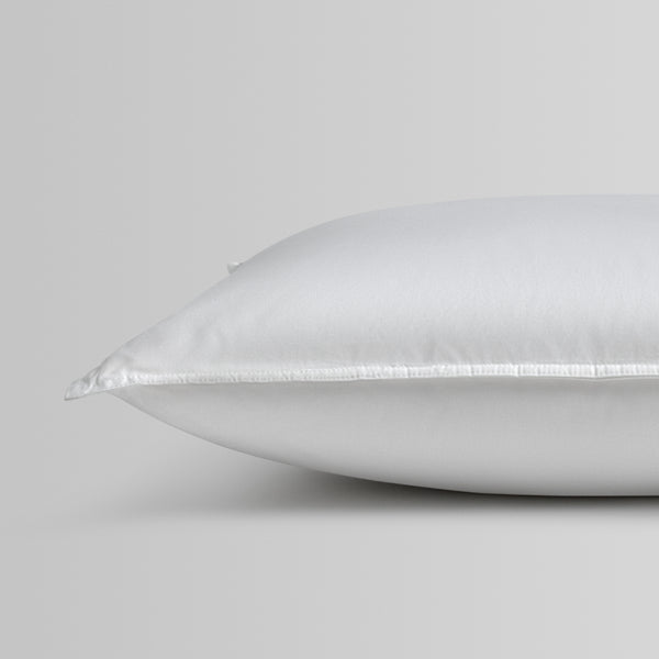 Hotel Essential Rest Pillow