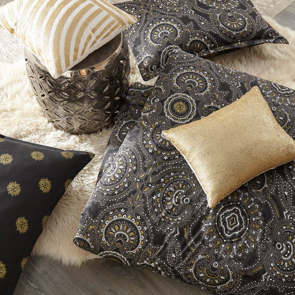 Raven Manor 7 Pieces Bed Set