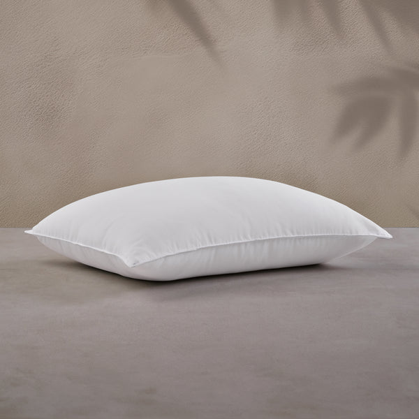 Hotel Sahara Nights II Easy Care Firm Pillow