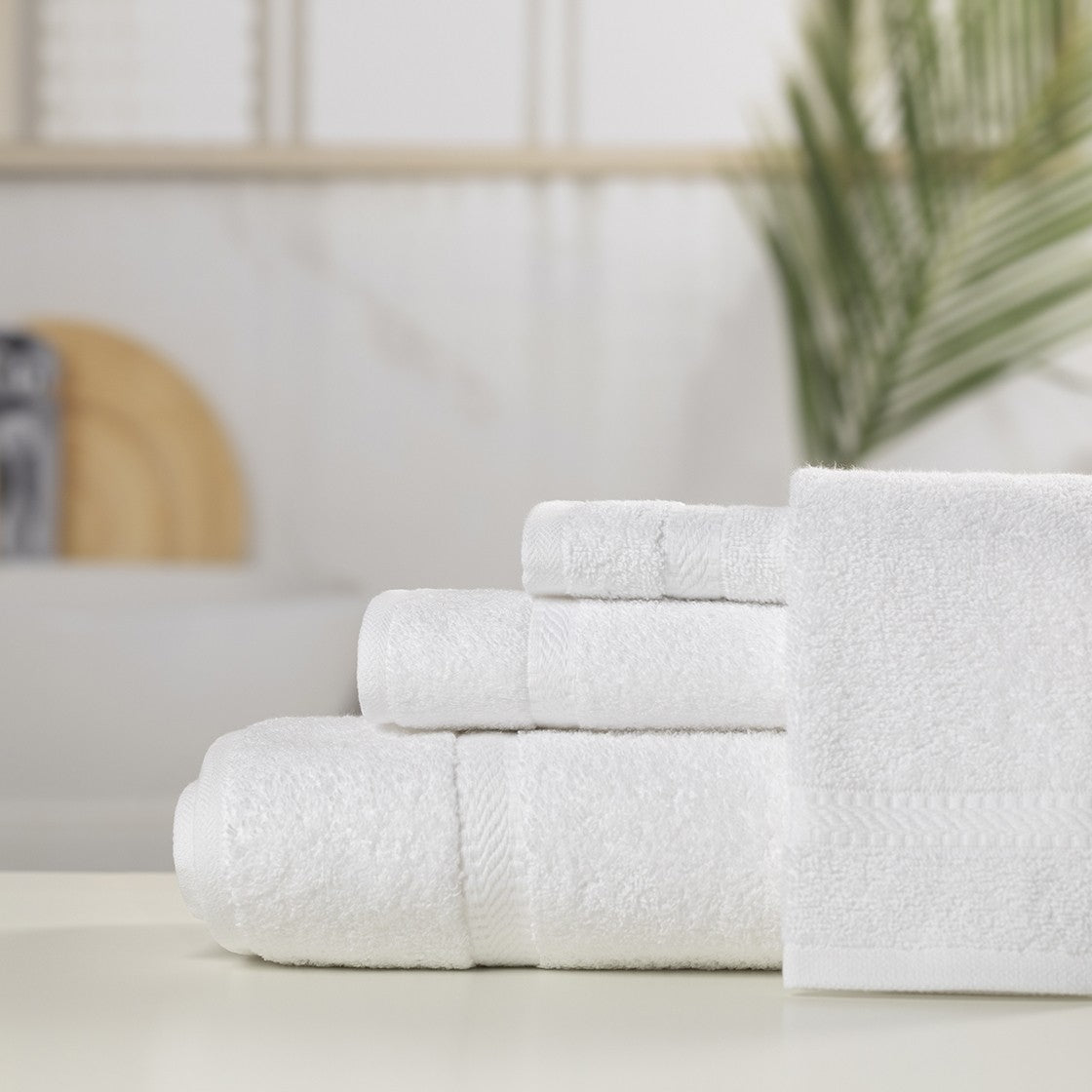Hotel Sobella White Towel Set